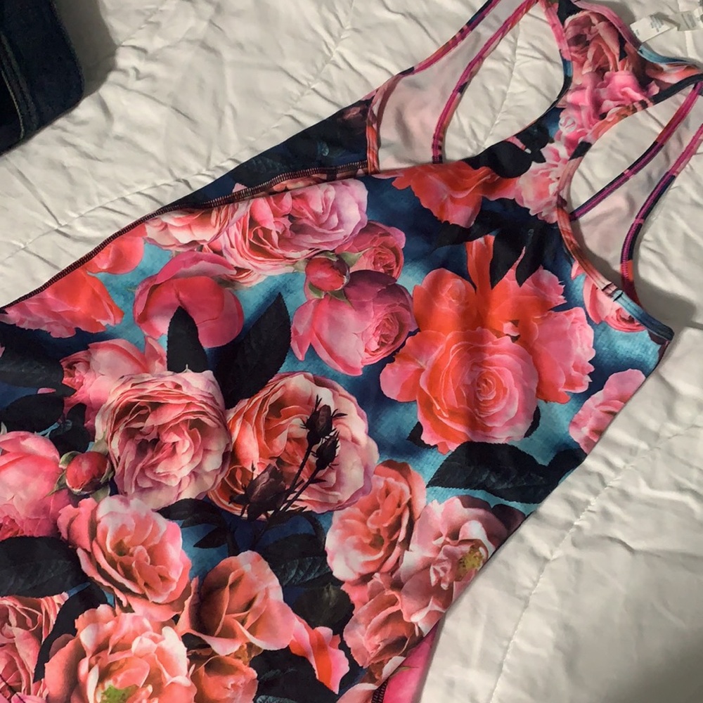 Lululemon Floral Racerback Tank - Picture 3 of 3